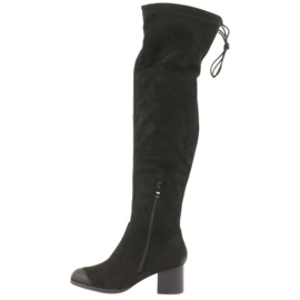 M.Daszyński Musta mokka polvisaappaiden päällä 1715 2