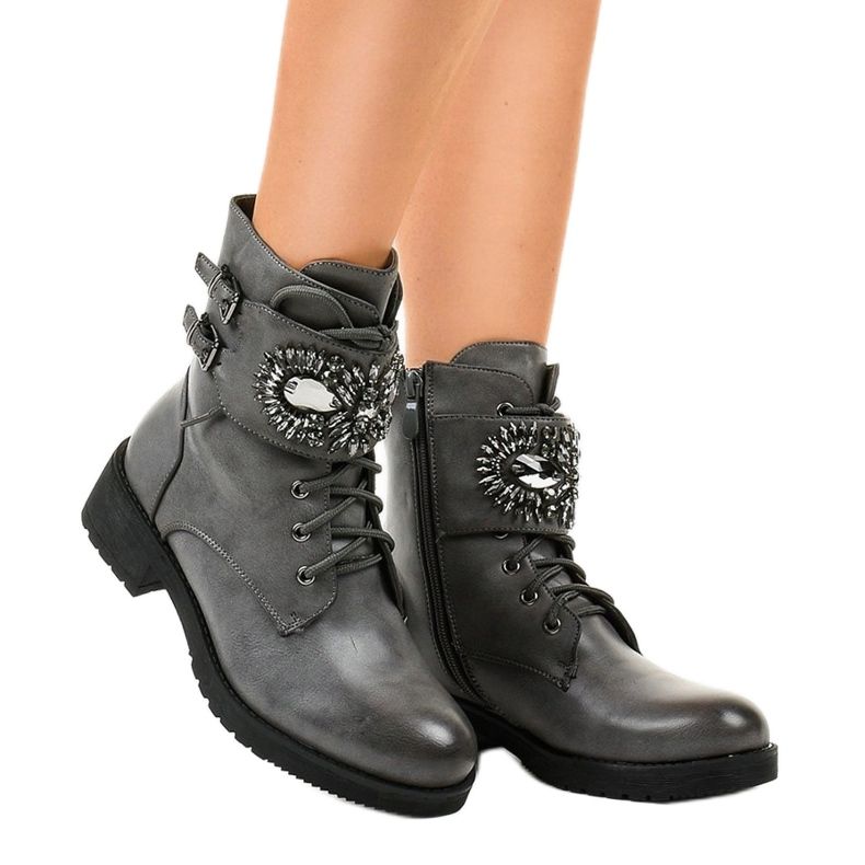 Harmaat naisten saappaat soljella ja timanteilla 0-251 1