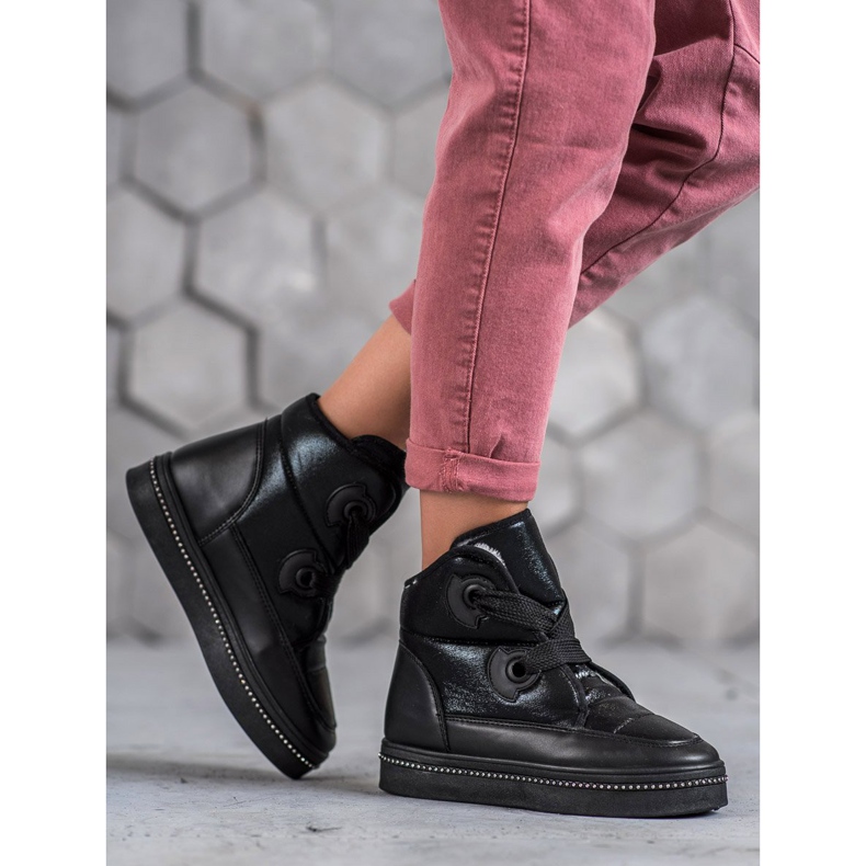 Weide Mustat lumiset saappaat 1