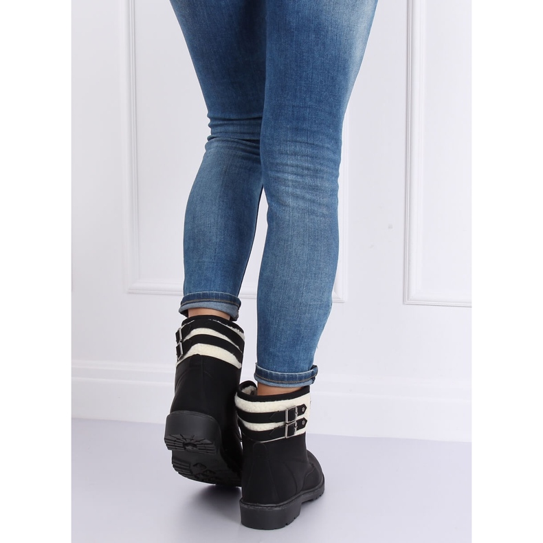 Naisten mustat eristetyt puukengät 1120-PA Musta 2