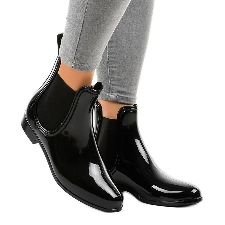 Mustat lyhyet kumisaappaat ZA-3 2