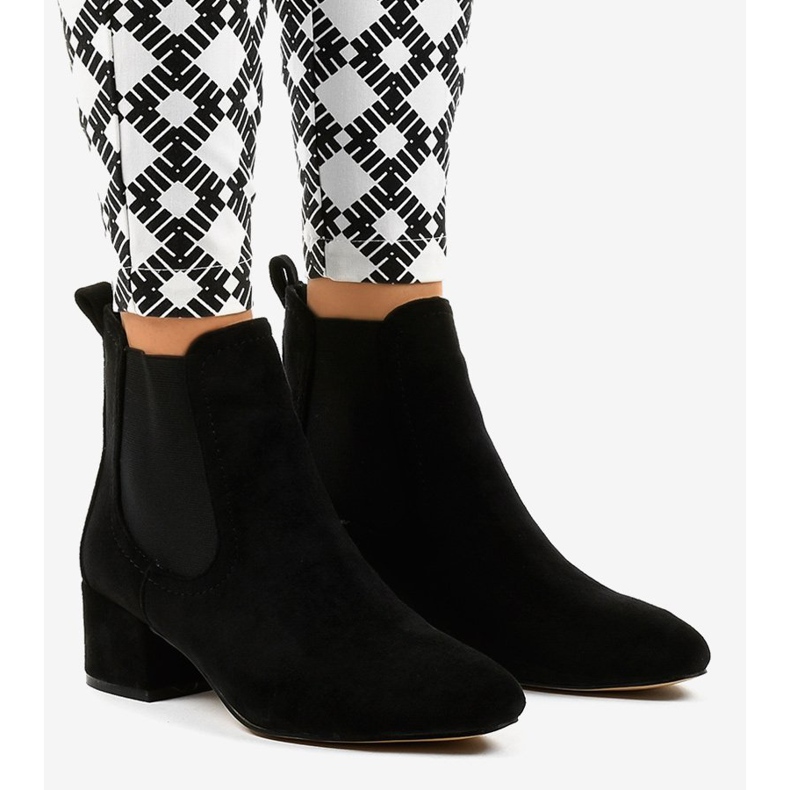 Mustat nilkkurit, joissa joustava 8012-PA 1