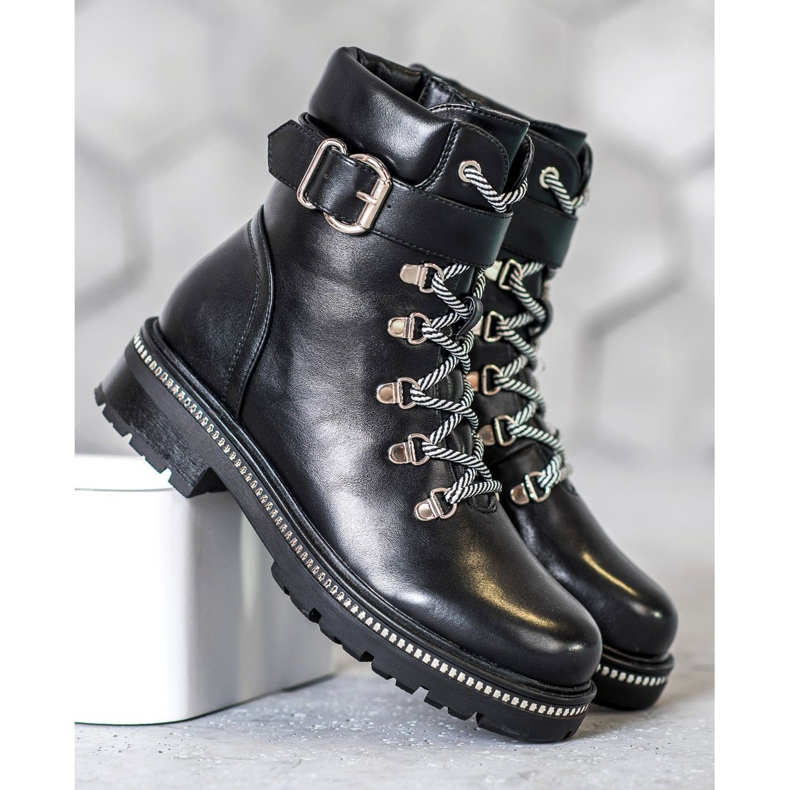 Seastar Mustia työntekijöitä soljella musta 1