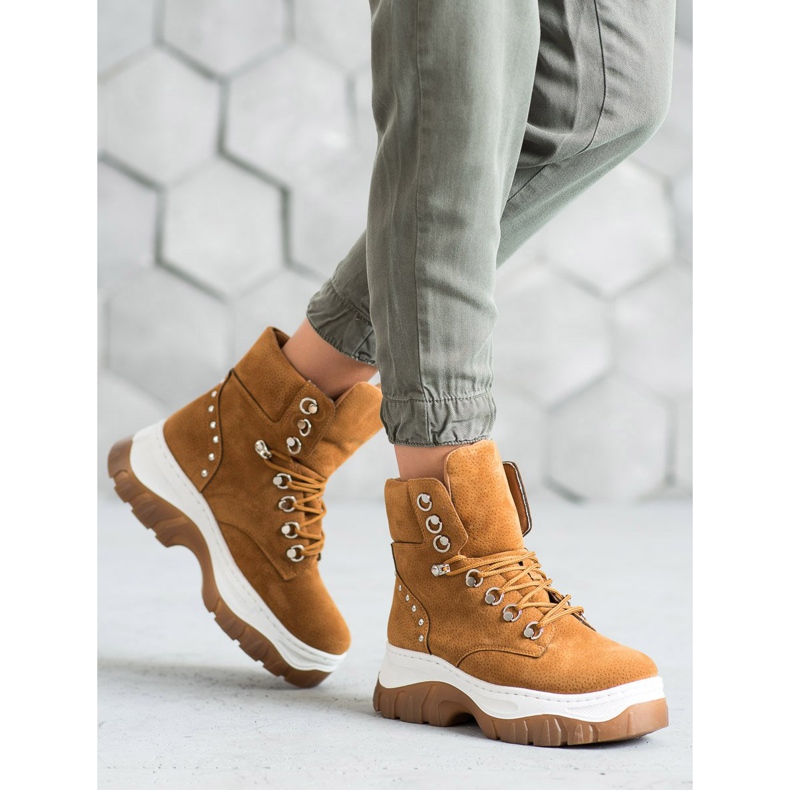 Seastar Trappers alustalla ruskea 1