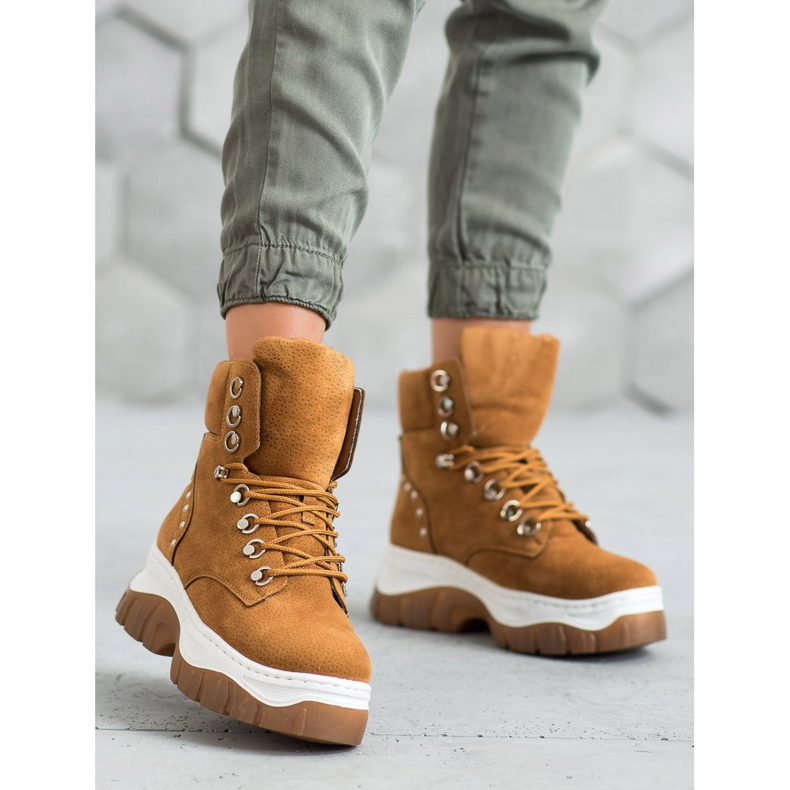 Seastar Trappers alustalla ruskea 2