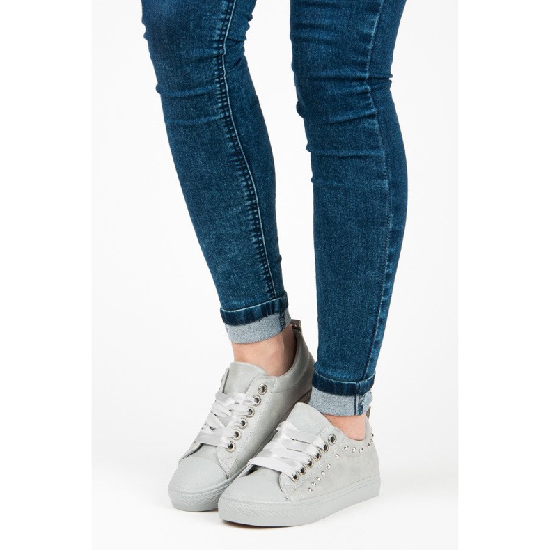 Harmaa lenkkarit nauhalla 1