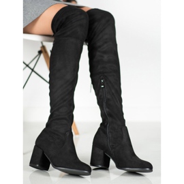 Ideal Shoes Mokkanahkaiset reisisaappaat musta 1