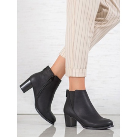 J. Star Muodikkaat saappaat musta 1