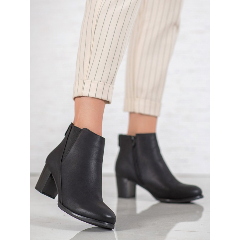 J. Star Muodikkaat saappaat musta 2