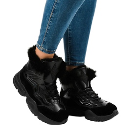 Mustat eristetyt lenkkarit LS-2062 1