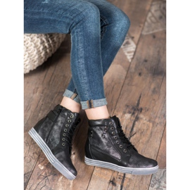 Sergio Leone Mustat lenkkarit 1