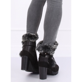 Mustat korkokengät turkiksella SP05 Musta 1