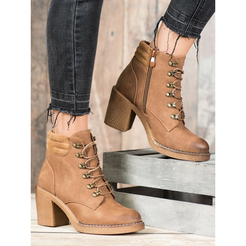 Queen Vivi Pitsitossut eko-nahkaa ruskea 1