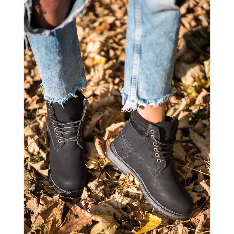 SHELOVET Black Trappers musta 2