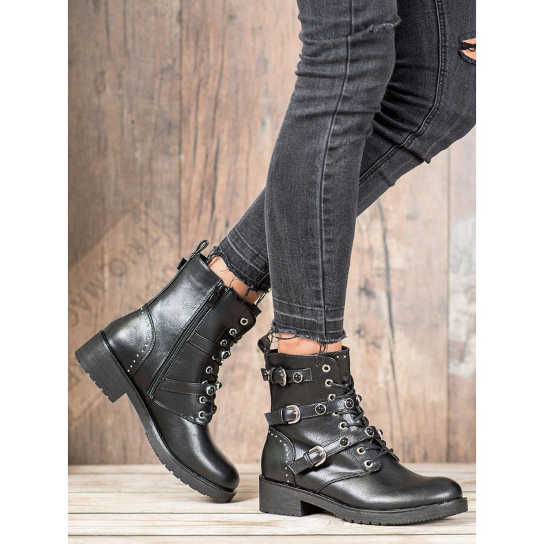 Cm Paris Mustat työntekijät helmillä 2