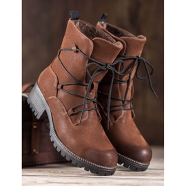 Kylie Urheilijat ruskea 2