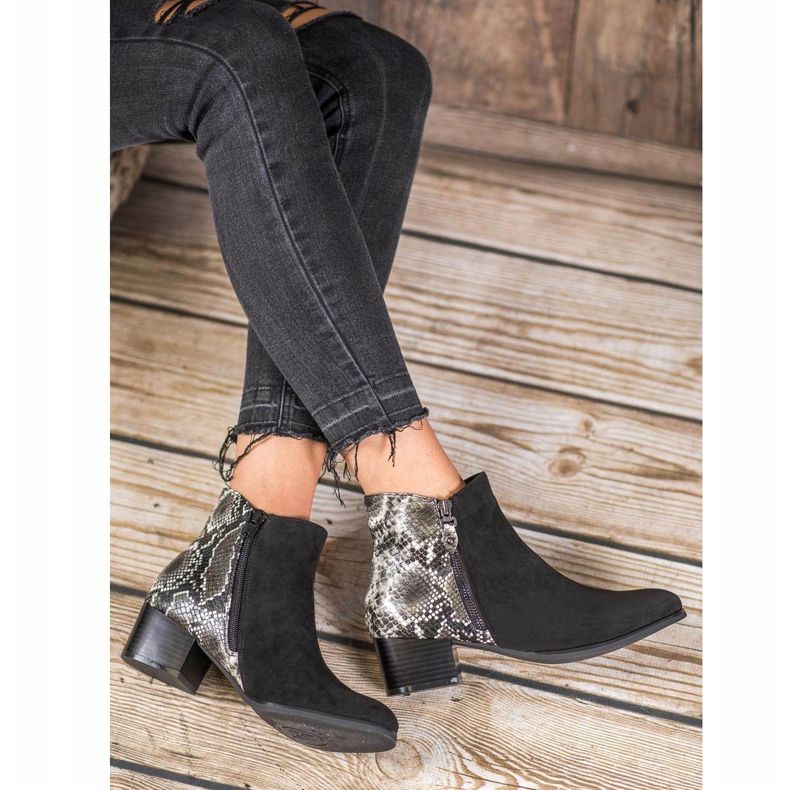 Kylie Musta Snake Print saappaat 1