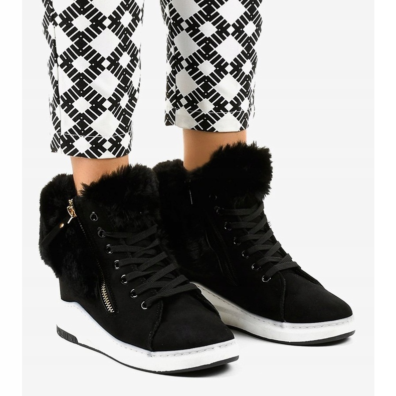 Mustat naisten eristetyt lenkkarit CN686 1