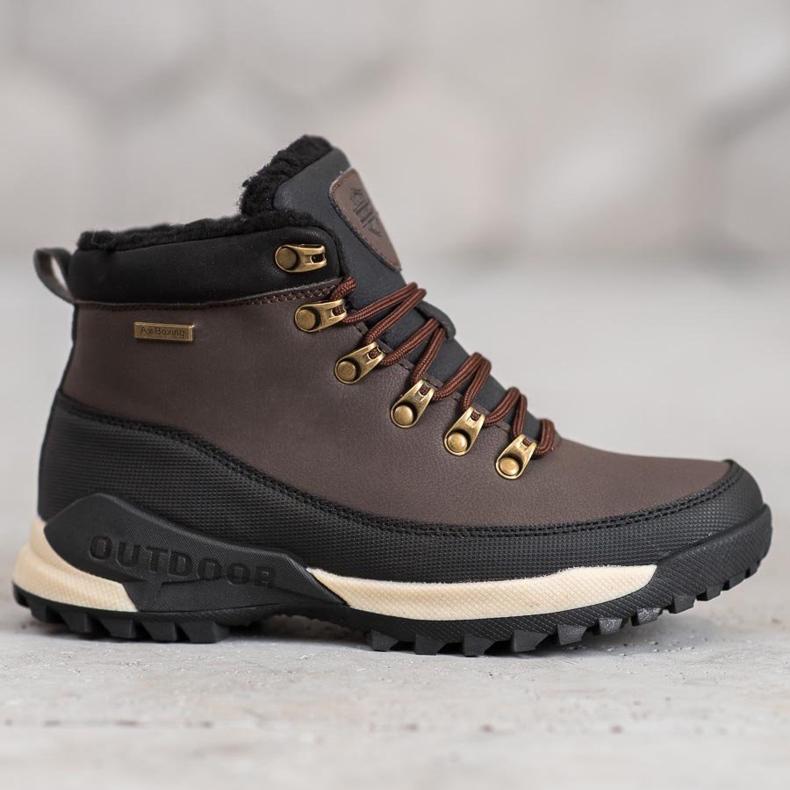 Ax Boxing Ruskeat ansastajat 1