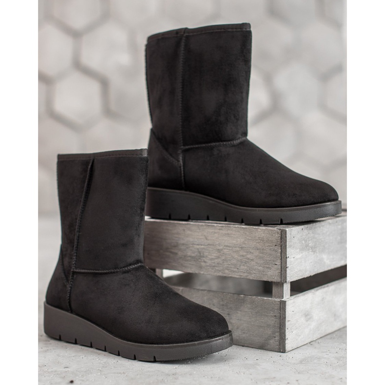 Kylie Korkea Mukluki musta 1