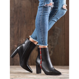 SHELOVET Saappaat koristeellisella vyöllä musta 2