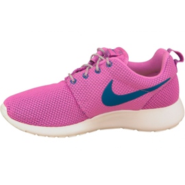 Nike Rosherun W 511882-502 kenkä vaaleanpunainen 1