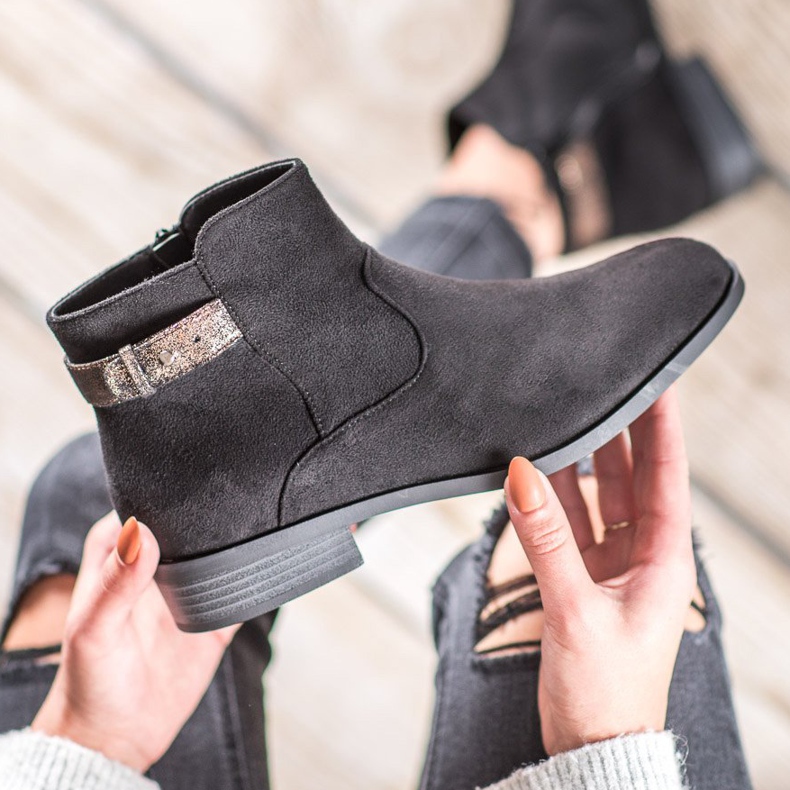 SHELOVET Saappaat koristeellisella vyöllä musta 1