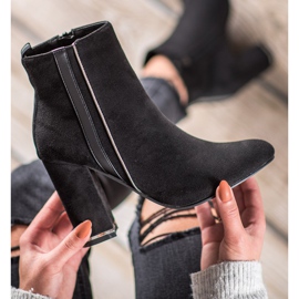 Erynn Mokkanahkakengät, joissa koristeellinen vyö musta 1