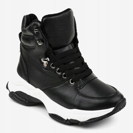 Mustat naisten eristetyt lenkkarit C-3132 1