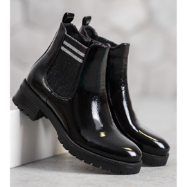 SHELOVET Urheilutossut alustalla musta 2