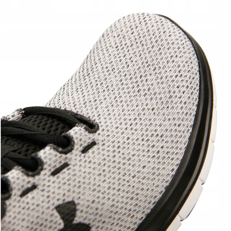 Under Armour Remix FW18 M 3020345-100 harmaa 1