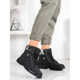 Muodikkaita MCKEYLOR -ansastajia musta 2