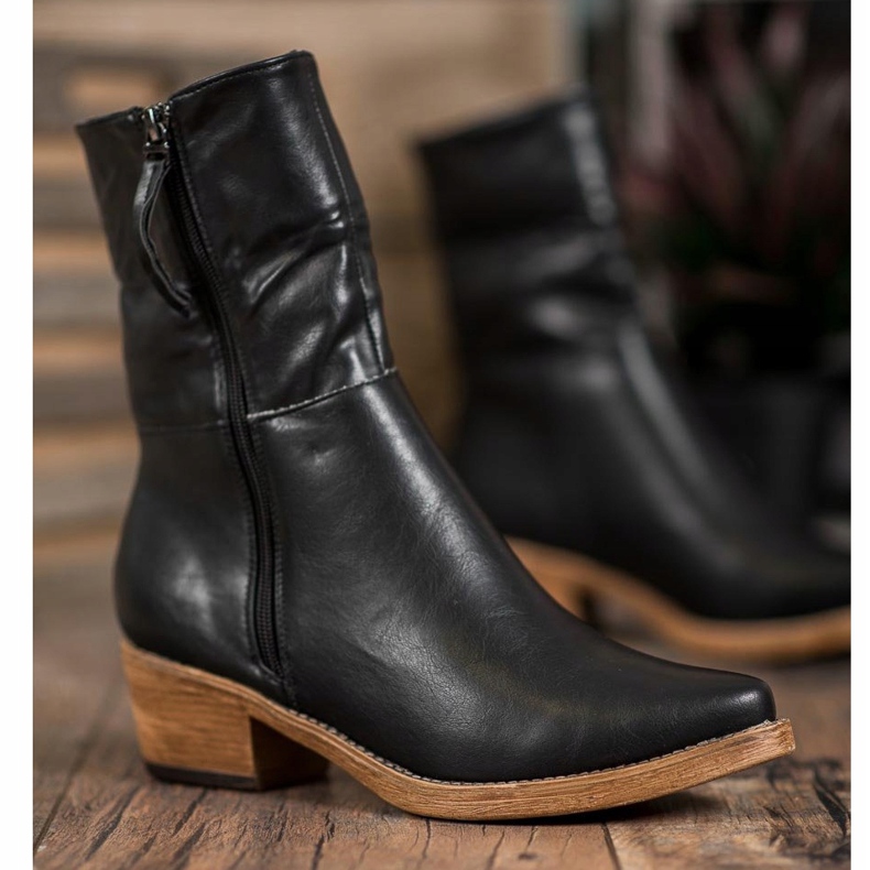 Kylie Cowboy -saappaat, joissa päällinen musta 1