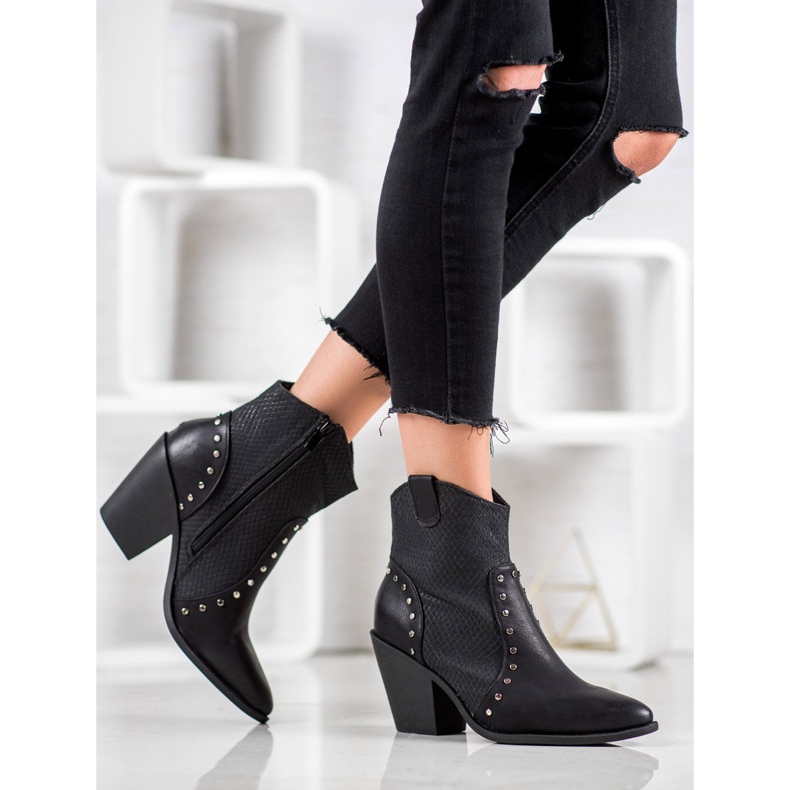 Small Swan Lämpimät cowboy -saappaat korkokengissä musta 1