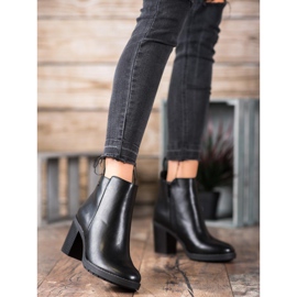 Ideal Shoes Mukavat korkokengät musta 2