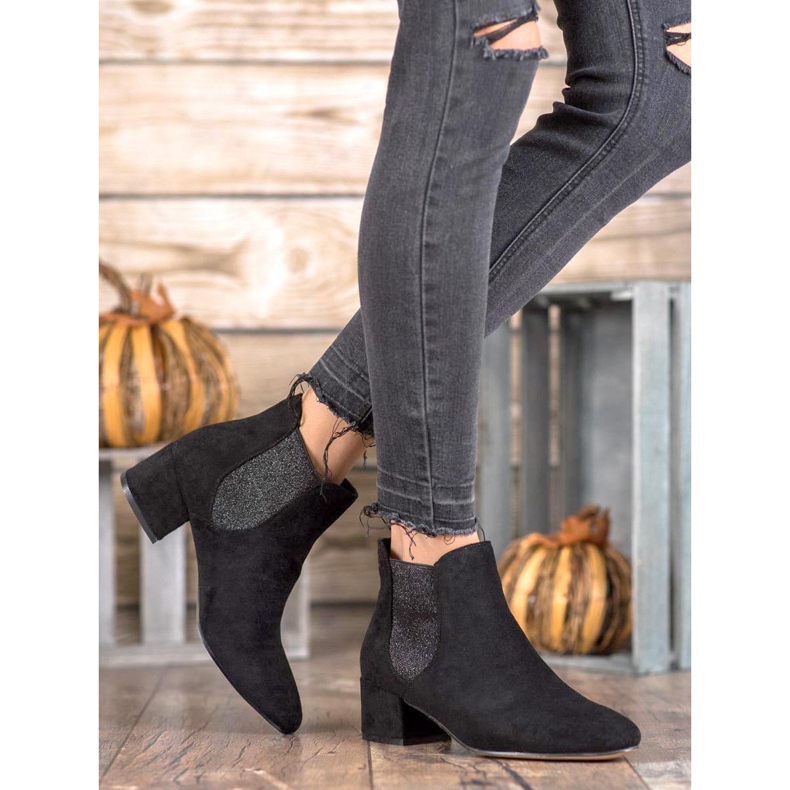 Ideal Shoes Chelsea Saappaat Glitterillä musta 1