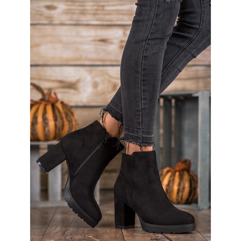 Super Mode Muodikkaat saappaat postauksessa musta 1