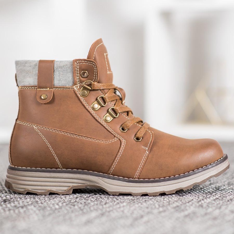 Weide Ruskeat ansastajat 2