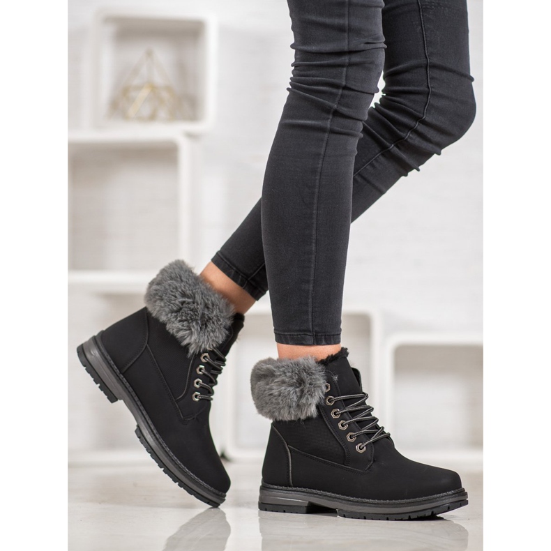 SHELOVET Black Trappers turkiksella musta 1