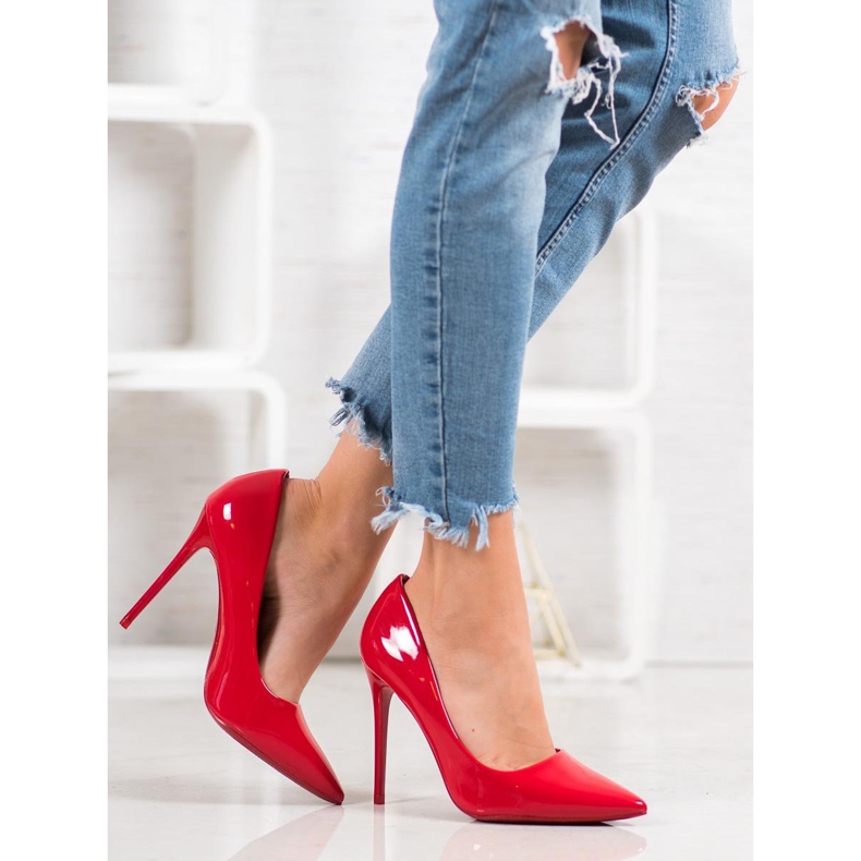 Small Swan Lakatut nastat punainen 1