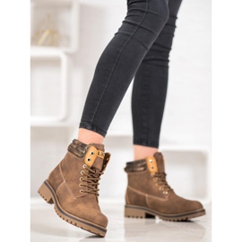 SDS Ruskeat ansastajat 2