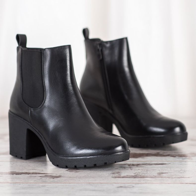 Bella Paris Lämpimät saappaat korkokengissä musta 2