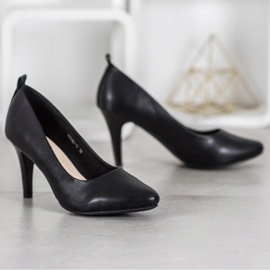 J. Star Mukavat pumput musta 1