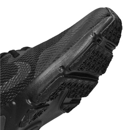 Nike Legend Essential M CD0443-004 kenkä musta 1