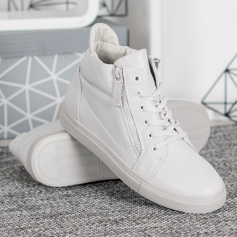 Sergio Leone Valkoiset lenkkarit lavalla valkoinen 1