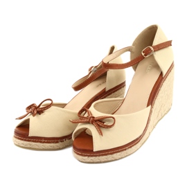 Vices Naisten kiilasandaalit ruskea 3