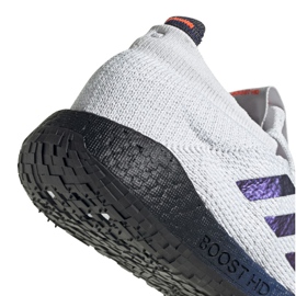 Adidas PulseBoost Hd M EG0978 kengät harmaa 1