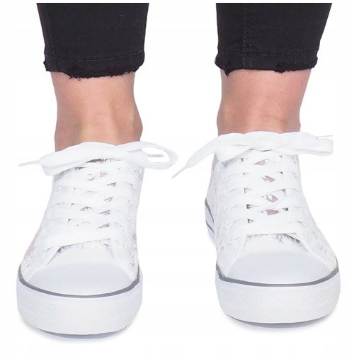 Impress beige openwork lenkkarit valkoinen 1