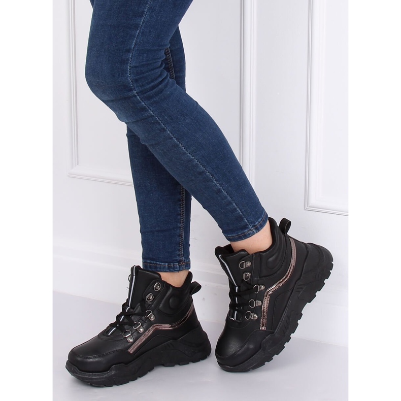 Mustat urheilukengät korkealla nilkalla B0012-SP Musta 1