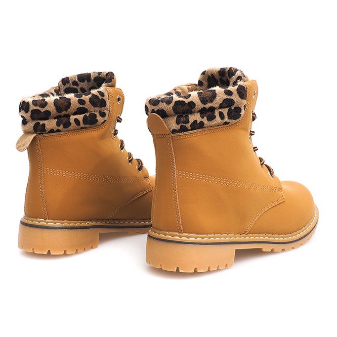 Syksyn puutavarat 1-16 YELL / LEO ruskea keltainen 1